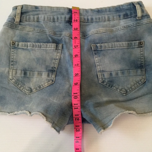 Jean Shorts Sz L . Light blue - Picture 9 of 13